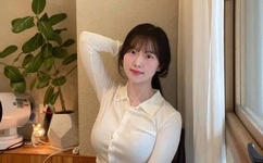 美少年高潮H跪趴扩张调教喷水